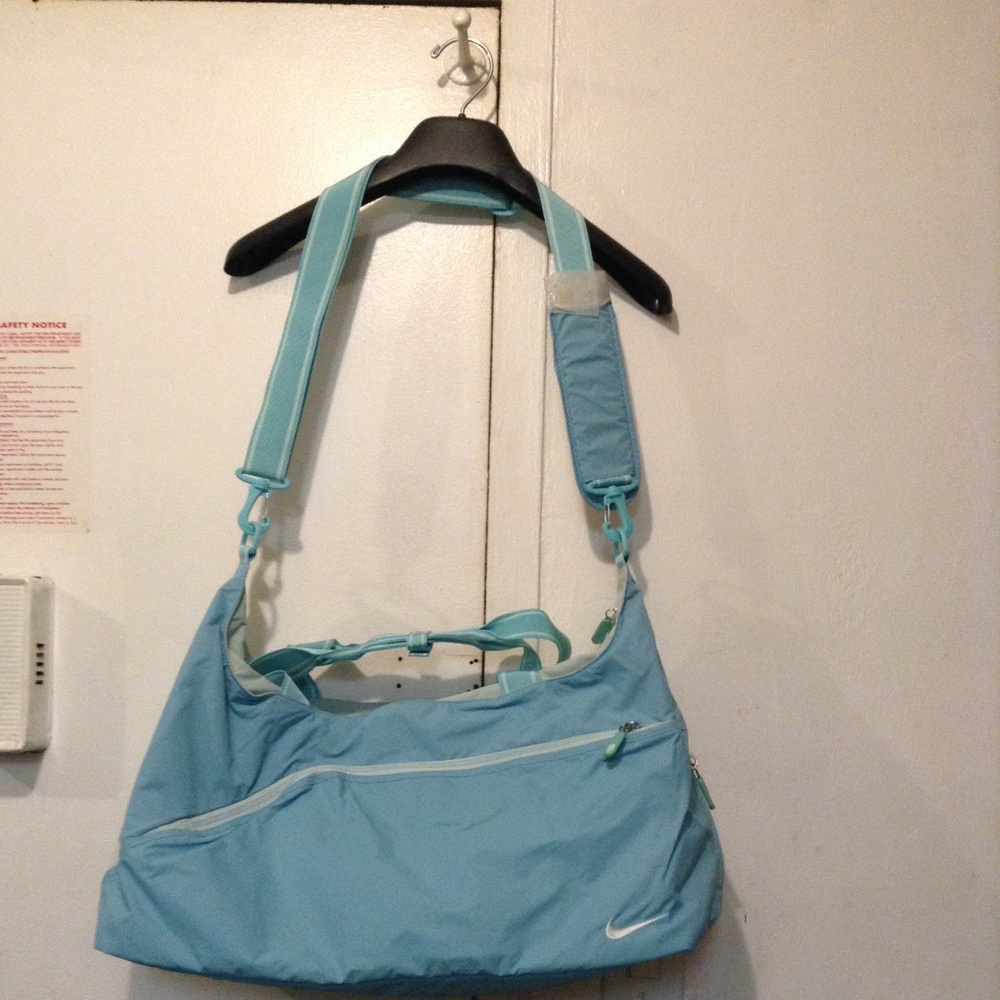 NWT Nike Women's Duffle Bag